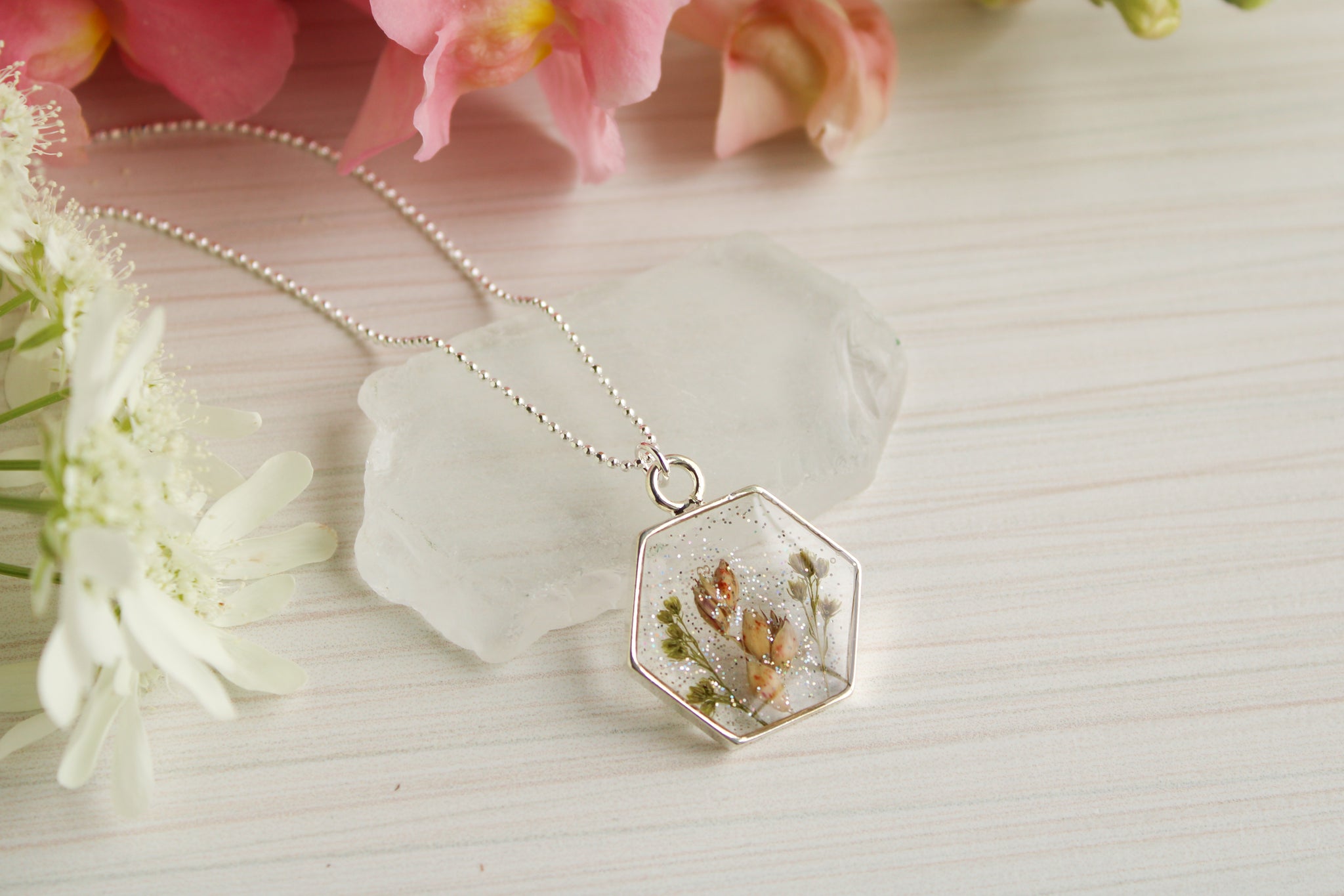 Resin Flower Pendant Necklace